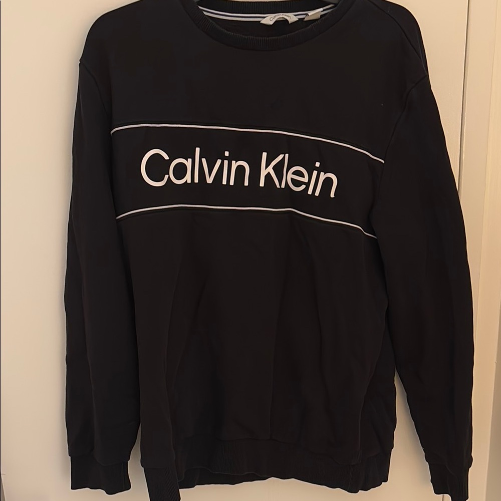 Calvin Klein Black Crewneck Sweater with Ribbed Cuffs